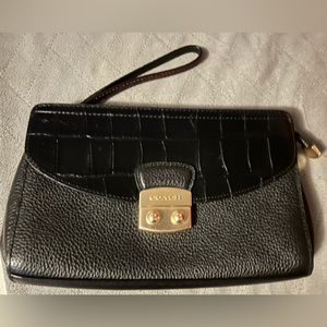 Coach authentic clutch wristlet wallet purse billfold